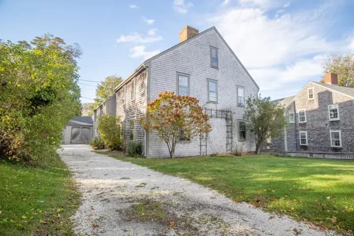 rental property in 19 Mill Street